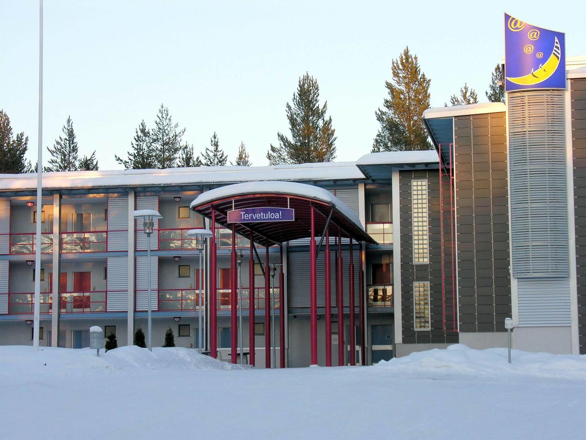 Uusikuu Отель
